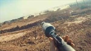 Al-Qassam bombardierte einen zionistischen feindlichen Panzer östlich von Rafah