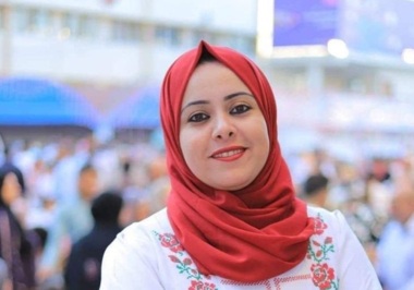 استشهاد الصحفية هبة العبادلة وابنتها في قصف صهيوني استهدف منزلهما في غزة
