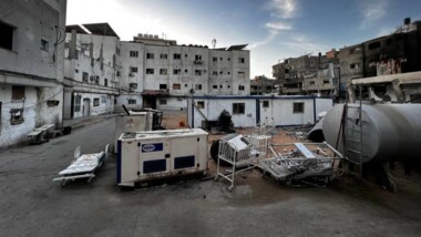 Dr. Abu Safiya: Die medizinischen Teams erschöpfen aufgrund der Verbrechen der Besatzung im Norden Gazas 