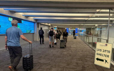 Int'l airlines extend suspended flights to Zionist entity until next March