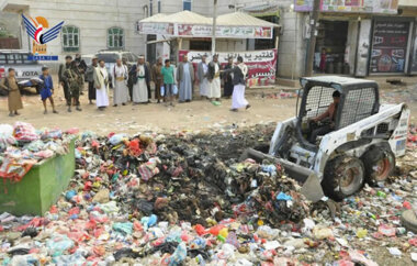 تدشين حملة نظافة في الحتارش ببني حشيش محافظة صنعاء