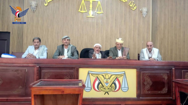 رئيس نيابة استئناف صعدة يتفقد مستوى الانضباط الوظيفي