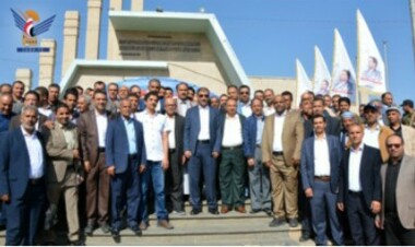 وزیر ارتباطات بر مزار رئیس جمهور شهید تاج گل را گذاشت 