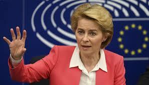 ​رئيسة المفوضية الأوروبية : لا يمكن فرض حظر على إمدادات النفط الروسية