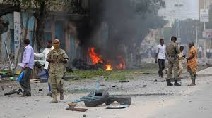 مقتل 22 شخصا بينهم طفلان في  انفجار ذخائر بالصومال