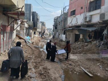 العدو الصهيوني يخطر بهدم 106 منازل وبنايات في مخيمي طولكرم ونور شمس