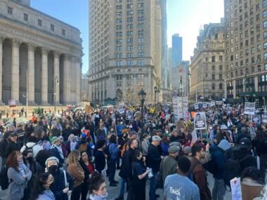 Tausende Aktivisten demonstrieren in New York gegen die Verhaftung eines palästinensischen Studenten