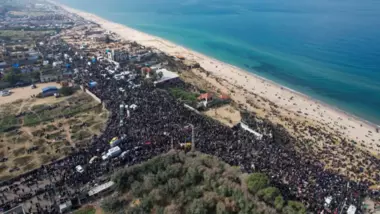 پیشنهاد ترامپ در راستای اهداف دشمن صهیونیستی یعنی نسل کشی و آوارگی اجباری است