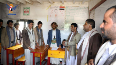 Muhammad Ali Al-Houthi inspiziert die Aktivitäten der Sommerkurse in Saada 