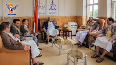 Discussion on Economic Empowerment Cooperation between Ministry of Social Affairs & Sana'a Chamber of Commerce Discussion on Economic Empowerment Cooperation between Ministry of Social Affairs & Sana'a Chamber of Commerce