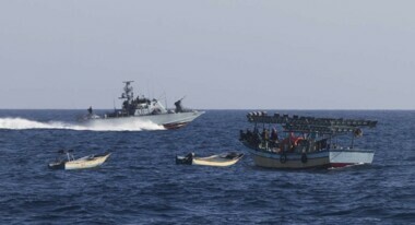 Enemy boats arrest two fishermen in Gaza sea