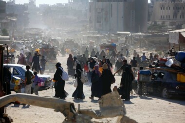 الخارجية الإندونيسية تنفي مزاعم نقل فلسطينيين من غزة إلى أراضيها