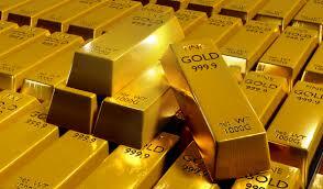Gold prices stabilize near record high levels