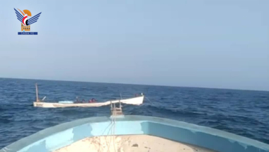 إنقاذ أربعة صيادين بعد فقدانهم لأربعة أيام في البحر قبالة الحديدة