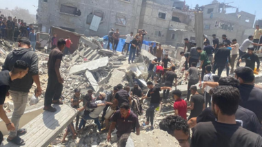Martyrium von 4 Palästinenser und Verletzung weitere bei einem feindlichen Überfall auf Rafah