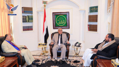Dr. Bin Habtoor lobt die Verwaltungs-, Service- und Entwicklungsbemühungen in der Provinz Sana'a