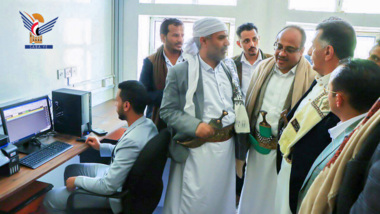 وزير العدل وحقوق الإنسان يتفقّد العمل بمحكمتي صنعاء الجديدة والأموال العامة