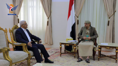 Präsident Al-Mashat trifft den Justizminister und bestätigt die Arbeitsgeschwindigkeit in den Dokumentationsstiften