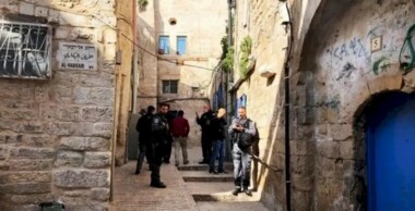 Hamas: Desplazar a la gente de Jerusalén ocupada es una política bárbara destinada a judaizar la ciudad
