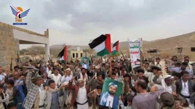 Massive crowds in 14 squares in victory for Gaza