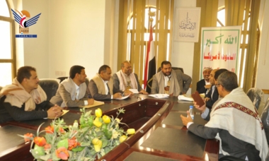 مناقشة مستوى تنفيذ المشاريع الخدمية والتنموية في محافظة صنعاء