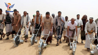 محمد علي الحوثي يدشن المرحلة الثالثة من زراعة الأراضي الصحراوية في عبس