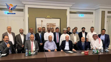 Erörterung von Bereichen der Zusammenarbeit zwischen der Handelskammer der Hauptstadtgemeinde und der Handelskammer des Sultanats Oman