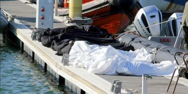  البحرية التونسية تنتشل جثث تسعة أشخاص قبالة ساحل المهدية