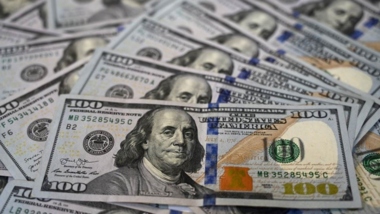 دلار از پایین ترین سطح خود در بحبوحه پیش بینی سیاست های بهره ایالات متحده افزایش یافت