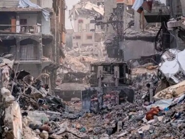 العدو الصهيوني يرتكب مجزرة جديدة ارتقى فيها 15 شهيداً بقصف سوق شعبي في غزة