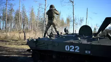 Russian forces neutralize 100 Ukrainian soldiers & destroy 30 mortar crews on Krasny Liman axis