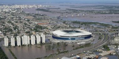مصرع 100 شخص وفقدان 128 آخرين جراء الفيضانات في البرازيل
