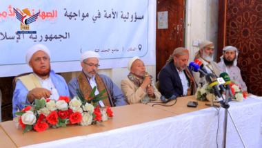 لقاء موسع للعلماء والخطباء والمرشدين في جامع الجند التاريخي بتعز