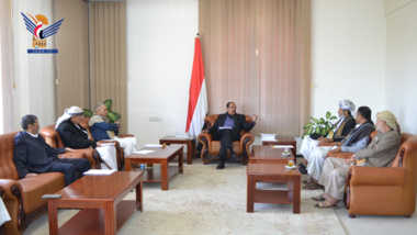 Parliament congratulates armed forces for targeting US warships, aircraft carrier
