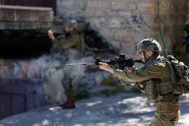 إصابة عدد من الفلسطينيين في مواجهات مع قوات العدو ببلدة سبسطية بنابلس