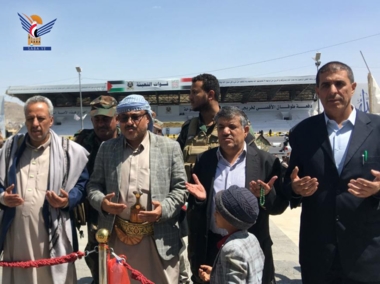 رئيس هيئة مكافحة الفساد يزور ضريح الرئيس الشهيد الصماد