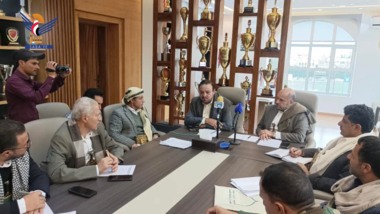 Una reunión en la Secretaría de la Capital discute los planes de las oficinas de servicio durante la festividad de Eid al-Fitr.