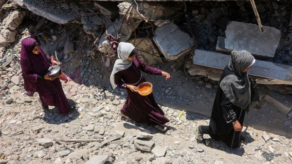 Palestinian mother loses daughter, two fingers in enemy shelling amid repeated displacement Palestinian mother loses daughter, two fingers in enemy shelling amid repeated displacement