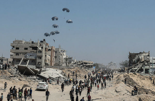 Haaretz: Israel Prevents Journalists from Filming Destruction in Gaza Haaretz: Israel Prevents Journalists from Filming Destruction in Gaza