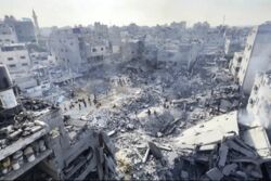 استشهاد اربعة فلسطينيين بقصف للعدو الصهيوني استهدف خيام النازحين بغزة