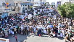 طوفان بشري في 135 ساحة بالحديدة 