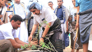 Dar Al Ulum University in Hodeidah inaugurates planting of 2,000 jujube seedlings as part of beekeeping project