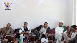 محافظ البيضاء يلتقي مشايخ ووجهاء عزلة مذوقين آل وهاش بريف البيضاء