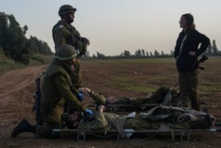 جيش العدو الصهيوني يعترف بإصابة ثمانية عسكريين في غزة