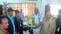 مؤسسة حيدرة للسلام والتنمية تكرم قيادة محافظة الحديدة