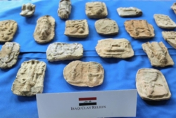 Iraqi authorities restore thousands of archeological handicrafts