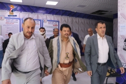 وزير الصحة وقائد المنطقة العسكرية المركزية يتفقدان مجمع 48 الطبي النموذجي