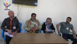Diskussion über die Interventionen des Internationalen Komitees vom Roten Kreuz in Al-Bayda