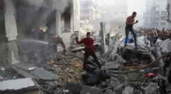 استشهاد عدد من الفلسطينيين في قصف العدو وسط مدينة غزة