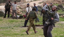  إصابة شاب فلسطيني من سلواد باعتداء مستوطنين قرب بلدة دير جرير